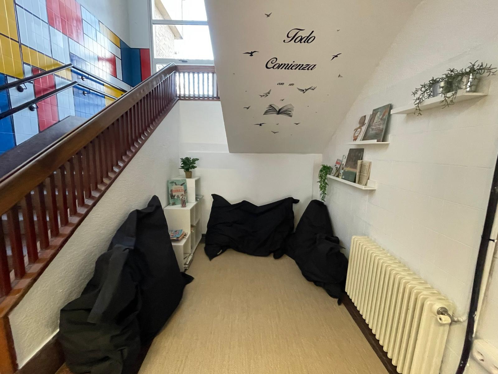 Patios divertidos: el rincón de lectura